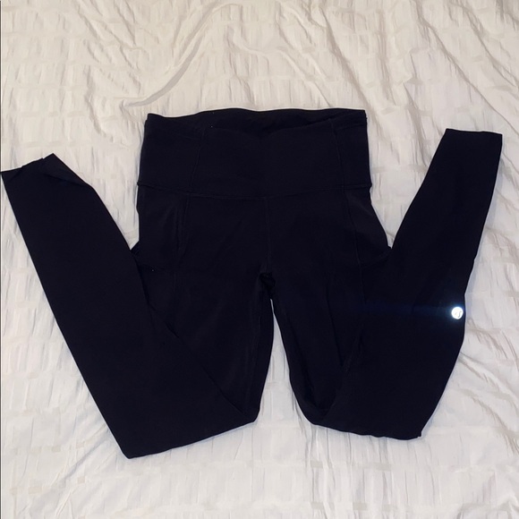 LULULEMON black fast and free high rise leggings - Picture 1 of 3